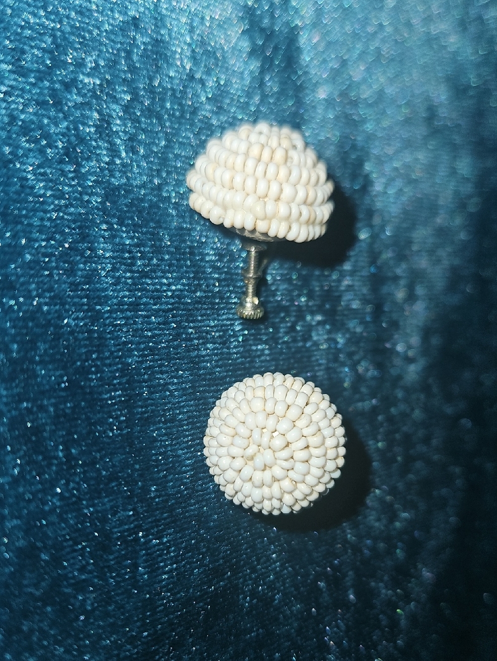 Vintage Cream Beaded Screwback Earrings